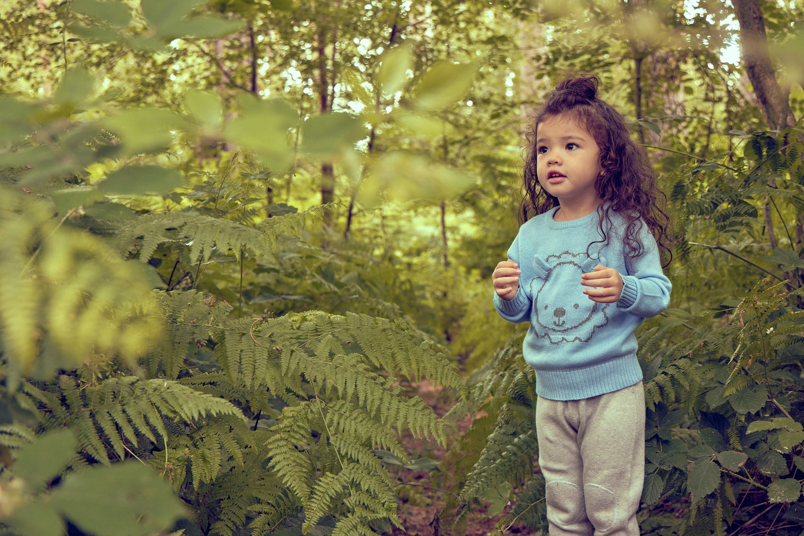 Why Natural Fibres Matter More in the Summer Than You Think