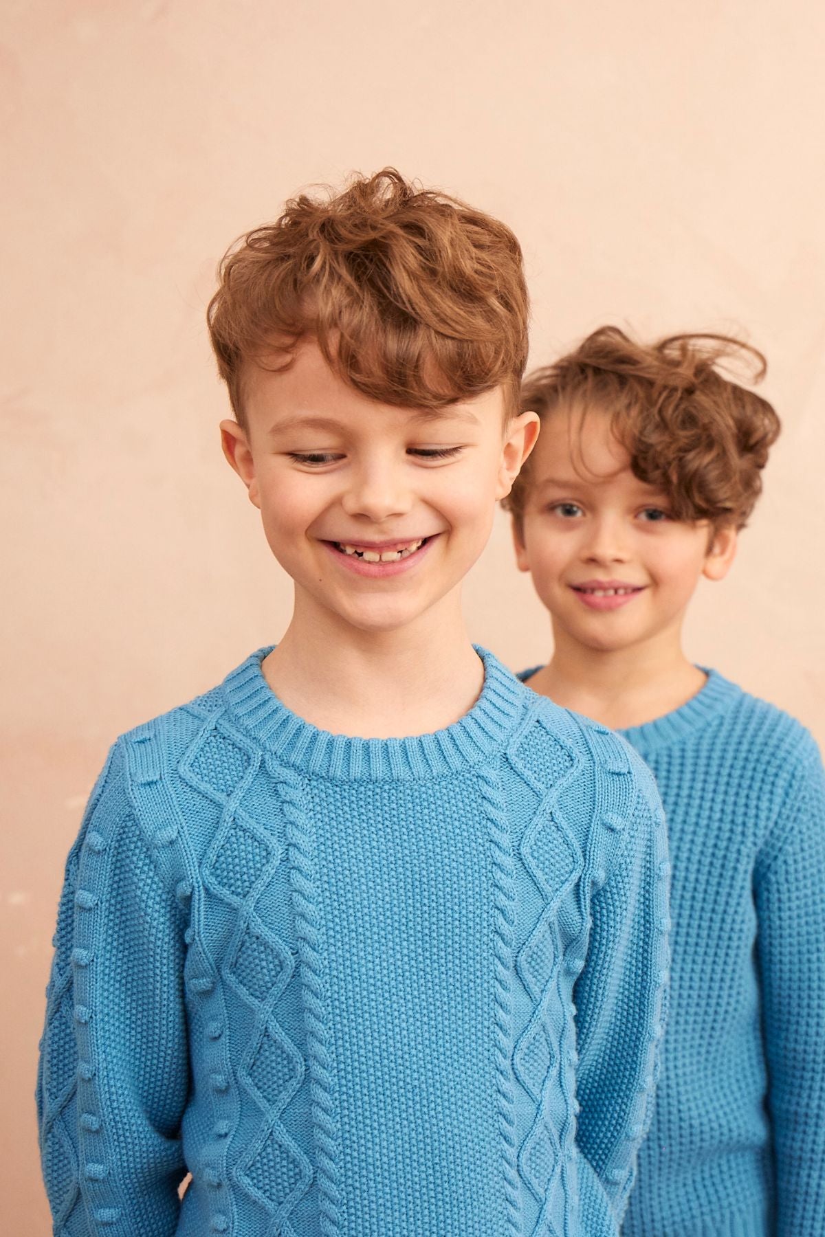 Cable Popcorn Jumper in Iceland Blue organic cotton/cashmere – close up front view