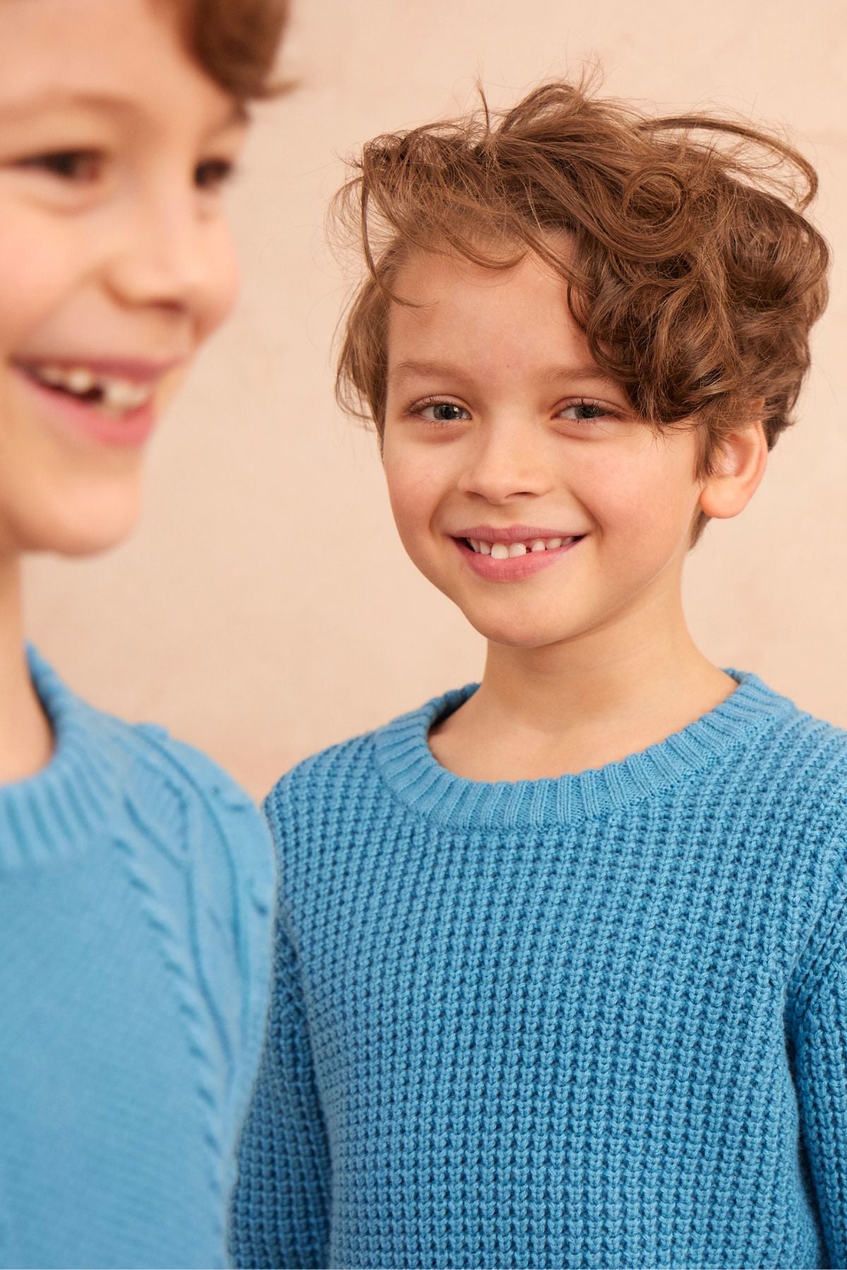 Waffle knit jumper in Iceland Blue in organic cotton cashmere, side view