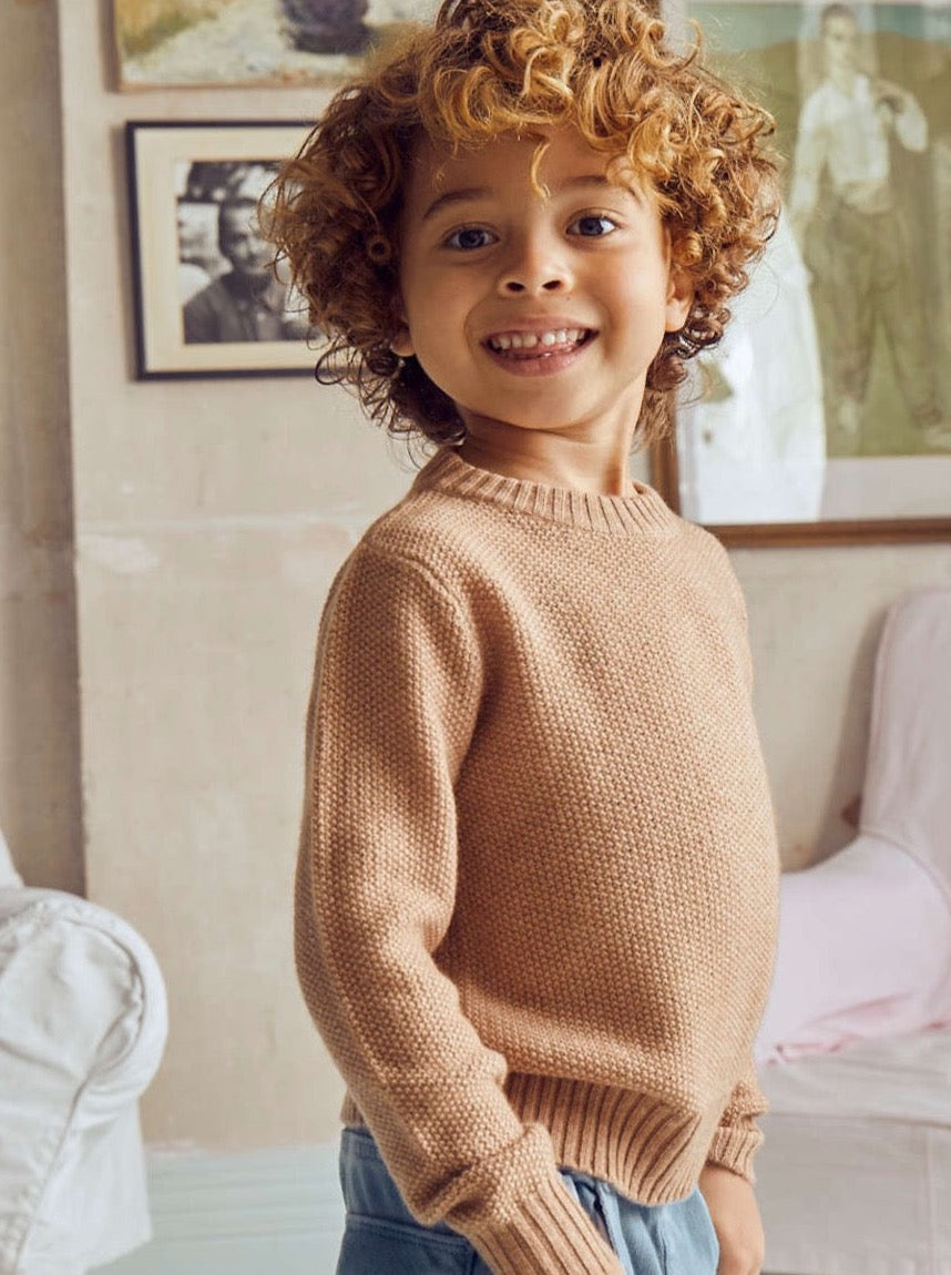 This classic 4 ply Jumper in Autumnal Mapel comes in a timeless Moss Stitch Knit which makes the perfect hand-me-down for siblings and friends alike. Made with the softest cashmere/ merino blend from Inner Mongolia, it will keep you Little One cosy and warm all winter long.